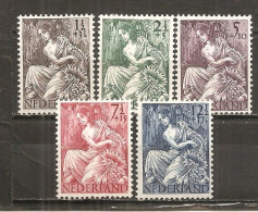 Holanda-Holland  Nº Yvert  446-50 (MH/*) - Unused Stamps