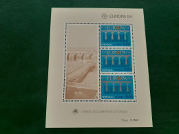 TIMBRES   ACORES  BLOC  FEUILLET  ANNEE  1984    N  5         NEUFS  LUXE** - Azores