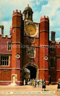 72805695 Hampton Court Anne Boleyn Gate And Clock House Hampton Court - Herefordshire