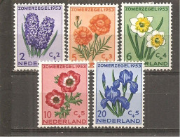 Holanda-Holland  Nº Yvert  590-94 (MH/*) - Unused Stamps