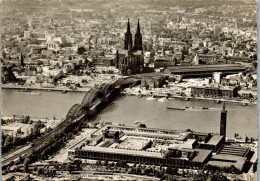 51533 - Deutschland - Köln , Am Rhein , Hohenzollernbrücke Und Messegelände - Gelaufen  - Koeln