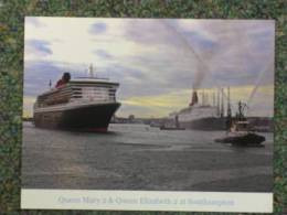 CUNARD QUEEN MARY 2 (QM2) WITH QE2 AND FIREBOATS IN SOUTHAMPTON - Steamers