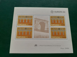 TIMBRES   PORTUGAL  BLOC  FEUILLET  ANNEE  1984    N  44     NEUFS  LUXE** - Blocs-feuillets