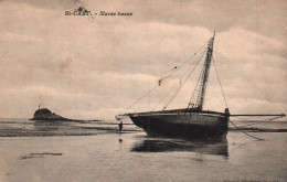 Saint Cast - à Marée Basse - Bateau échoué - Saint-Cast-le-Guildo