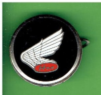 BROCHE PUBLICITAIRE HONDA MOTOR LOGO HONDA DE 1968 A 1972 - Motor Bikes