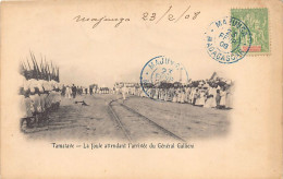 Madagascar - TAMATAVE - La Foule Attendant L'arrivée Du Général Gallieni - Ed. Inconnu  - Madagaskar