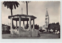 Algérie - PALESTRO Lakhdaria - Place De L'église - Ed. Photo Africaines 1 - Other & Unclassified