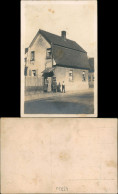 Foto  Familie Vor Einfamilienhaus 1913 Privatfoto - To Identify