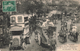 75 Paris La Station Des Omnibus Carrefour Boulevard Montmartre Et Boulevard Des Italiens CPA - Openbaar Vervoer