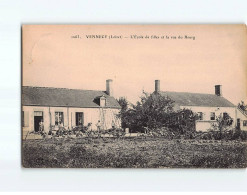 VENNECY : L'Ecole De Filles Et La Rue Du Bourg - état - Sonstige & Ohne Zuordnung