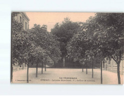 EPERNAY : Institution Notre-Dame, La Cour De Récréation - Très Bon état - Epernay