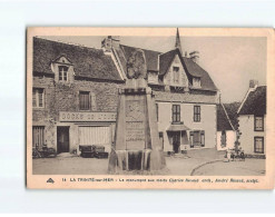 LA TRINITE SUR MER : Le Monument Aux Morts - Très Bon état - La Trinite Sur Mer