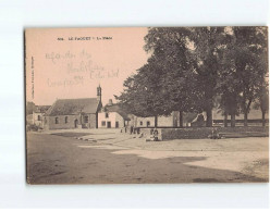 LE FAOUET : La Place - état - Le Faouet