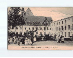 ARRAS : Collège De Jeunes Filles, La Cour Des Glycines - état - Arras