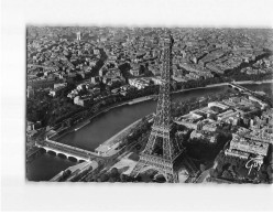 PARIS : La Tour Eiffel, Le Pont D'Iéna, Et Au Fond, L'Arc De Triomphe De L'étoile - Très Bon état - Eiffelturm