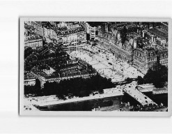 PARIS : L'Hôtel De Ville - état - Other Monuments