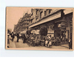 PARIS :CHAMPS ELYSEES : ""Le Berry"", Les Terrasses - état - Champs-Elysées