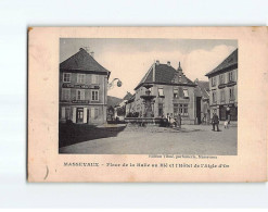 MASSEVAUX : Place De La Halle Au Blé Et L'hôtel De L'Aigle D'Or - état - Masevaux