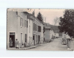 SAINT PIERRE LE VIEUX : Rue Principale - état - Autres & Non Classés