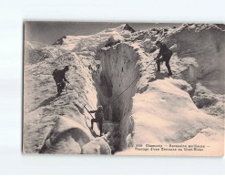 CHAMONIX : Ascension Périlleuse, Passage D'une Crevasse Au Mont-Blanc - Très Bon état - Chamonix-Mont-Blanc