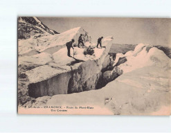 CHAMONIX : Route Du Mont-Blanc, Une Crevasse - Très Bon état - Chamonix-Mont-Blanc