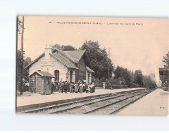 VILLENNES SUR SEINE : L'arrivée Du Train De Paris - Très Bon état - Villennes-sur-Seine