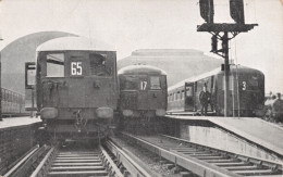 R295260 The London Bridge Five O Clocks. Electric Trains. H. M. Madgwick. ABC Lo - Andere & Zonder Classificatie