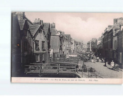 AMIENS : La Rue Du Dom, Un Jour De Marché - Très Bon état - Amiens