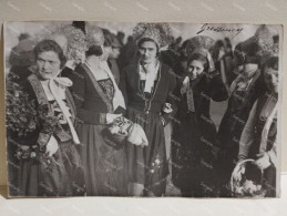 Italy Folklore Ethnic Dress. Nice Girls Of GRESSONEY (Saint Jean)  Italia Ragazze In Costumi Regionali - Costumi