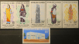 LP3844/2275 - NIGER - 1963 - Costumes - SERIE COMPLETE - N°128 à 133 NEUFS* - Níger (1960-...)