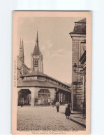 DOURDAN : Entrée De L'hôtel Dieu Et Vieux Marché, Hospice Fondé Par Saint-Vincent De Paul - Très Bon état - Dourdan