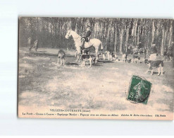 VILLERS COTTERETS : La Forêt, Chasse à Courre, Equipage Menier, Piqueur Avec Ses Chiens En Défaut - état - Villers Cotterets