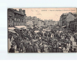 LISIEUX : Place De La République, Le Marché Aux Chevaux - Très Bon état - Lisieux