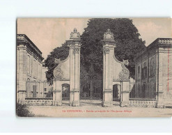LA COURONNE : Entrée Principale De L'Ancienne Abbaye - état - Other & Unclassified