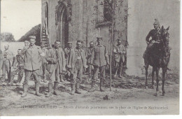 77 - NEUFMOUTIERS - T.Belle Vue Animée De Prisonniers Allemands Place De L'Eglise ( Cavalier ) - War 1914-18