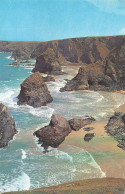 R299845 Bedruthan Steps. Plastichrome. Noel Habgood. F. R. P. S - Wereld