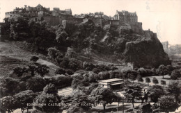 R293953 Edinburgh Castle From The North East. Valentines Post Card. RP. 1961 - Wereld