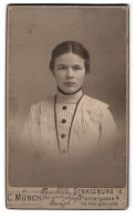 Photo C. Münch, Strassburg I /E., Pioniergasse 4, Portrait De Junge Dame Im Modischen Kleid  - Anonyme Personen