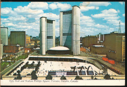 °°° 30975 - CANADA - TORONTO - CITY HALL AND NATHAN PHILLIPS SQUARE - 1975 With Stamps °°° - Toronto