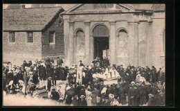 CPA Le Portel, La Procession Sortant De L`Eglise Pour La Bènèdiction De La Mer  - Le Portel