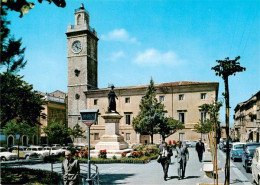 73945444 L_Aquila_Abruzzo_IT Piazza Palazzo Monumento Schlossplatz Denkmal - Other & Unclassified