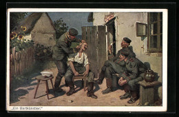 AK Soldat Rasiert Kameraden - Ein Bartkünstler  - War 1914-18