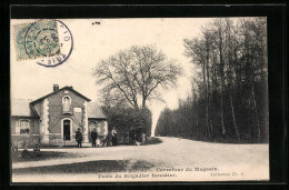 CPA La Neuville-en-Hez, Carrefour Du Magasin, Poste Du Brigadier Forestier  - Other & Unclassified