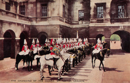 R299039 London. Whitehall. The Changing Of The Guard. Valentine. Valesque - Other & Unclassified