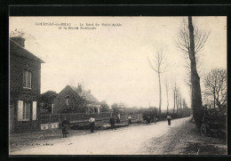 CPA Gournay-en-Bray, Le Haut De Saint-Aubin Et La Route Nationale  - Gournay-en-Bray