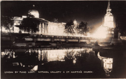R299041 National Gallery And St. Martin Church. London By Flood Light. Photochro - Autres & Non Classés