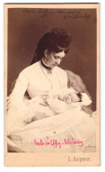 Fotografie L. Angerer, Wien, Portrait Gräfin Melanie Palffy-Almasy Mit Ihrem Kind Im Arm  - Beroemde Personen