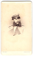 Fotografie Philipp Hoff, Frankfurt / Main, Soldat In Uniform Mit Backenbart Und Schirmmütze, 1869  - Oorlog, Militair