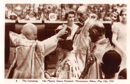 R296460 8. The Crowning. Her Majesty Queen Elizabeth. Westminster Abbey. May 12t - Wereld