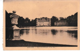 Beloeil  Le Chateau Et Le Lac - Belöil